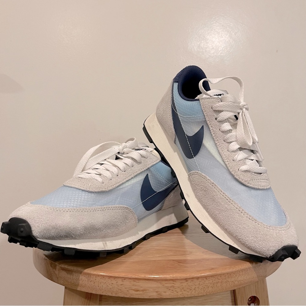 Nike Size 6.5 Daybreak SP